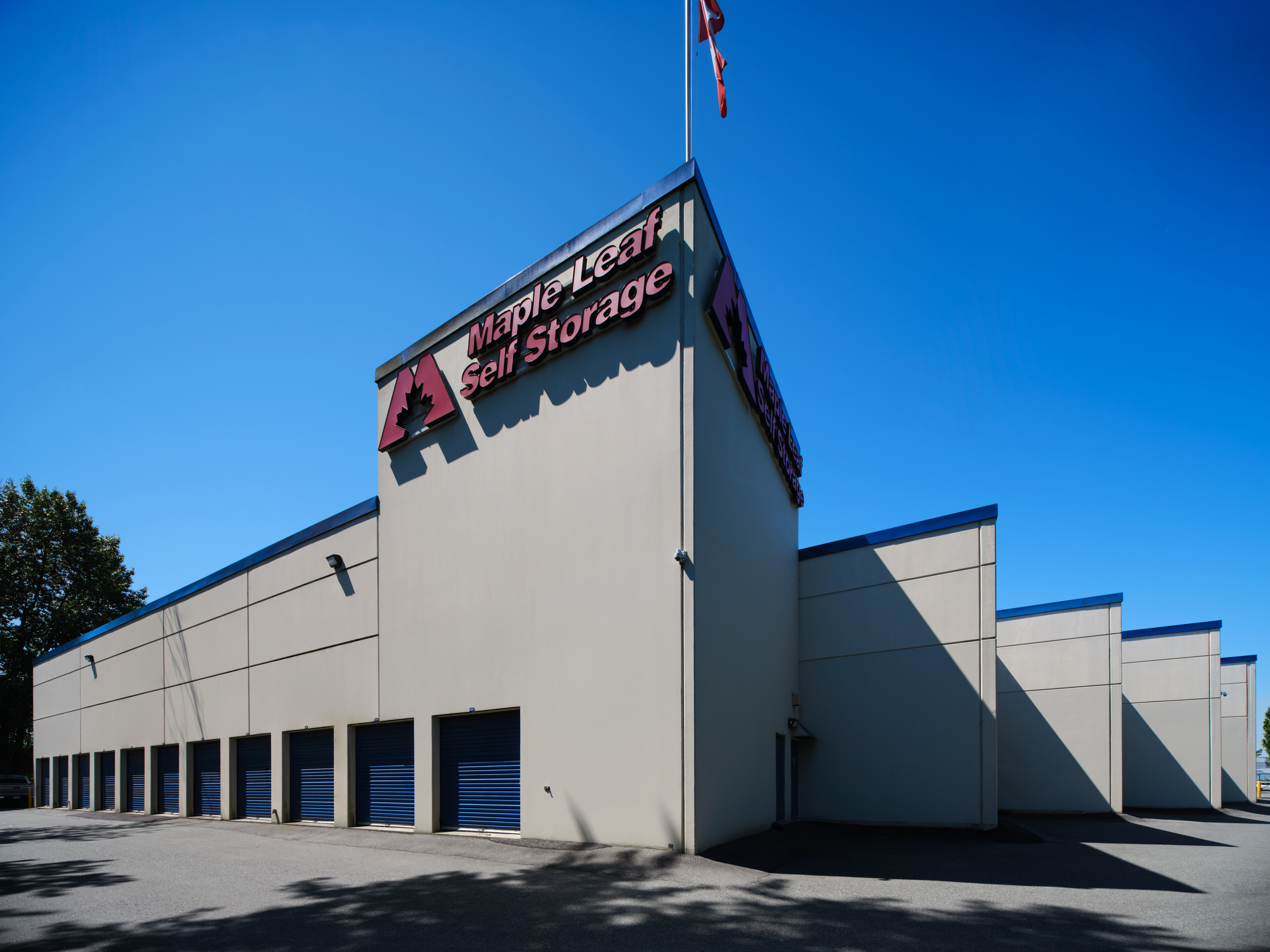 Coquitlam - United Boulevard  77 Fawcett Road Coquitlam, BC V3K 6V2